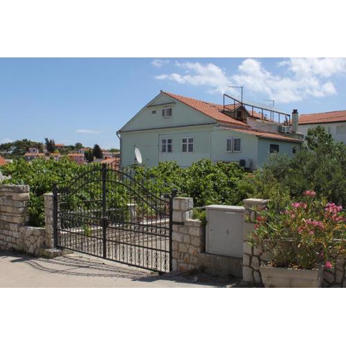 Apartments and rooms with parking space Mali Losinj (Losinj) - 2495