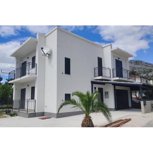 Apartments and rooms with parking space Starigrad, Paklenica - 24535