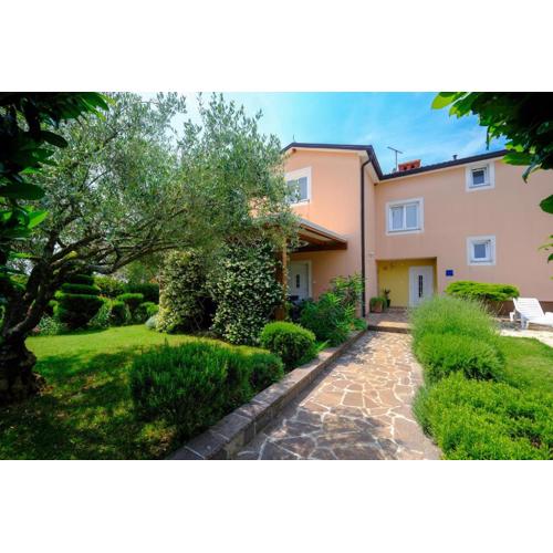 Apartments Antonac