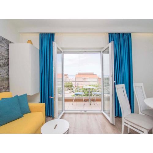 Apartments Antonio - Comfort One-Bedroom Apartment with Balcony and Sea View - 4