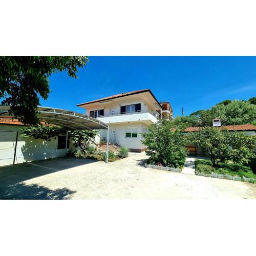 Apartments Bava