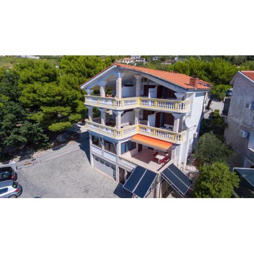Apartments Beach Side Brela