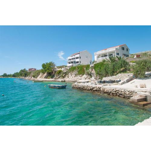Apartments Beachfront Ante