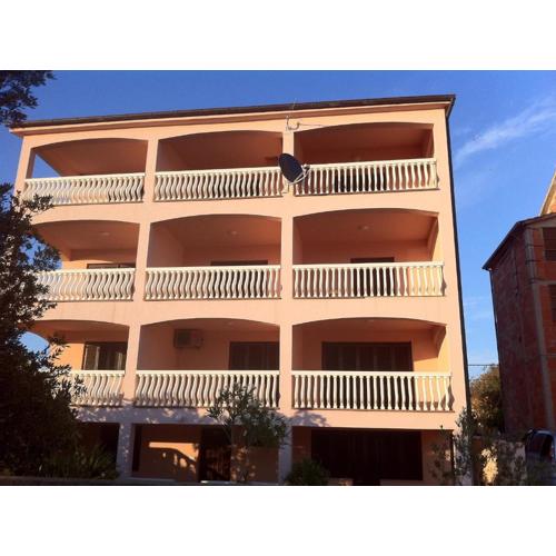 Apartments Bernarda 1