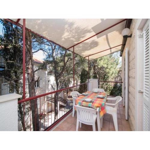 Apartments Boguvila - Two-Bedroom Economy Apartment with Terrace A5 - ST