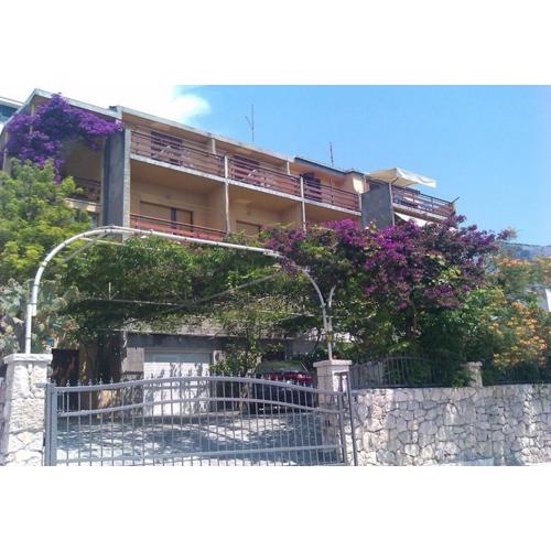 Apartments Bor