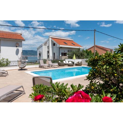 Apartments Brico - Heated Pool