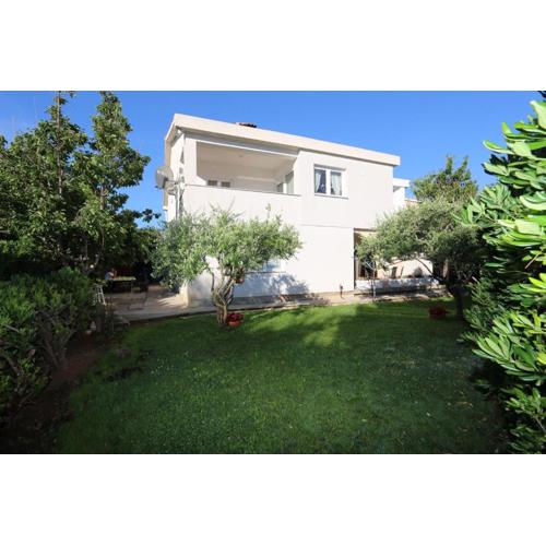 Apartments Brusic Ana