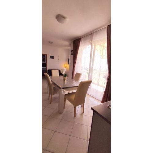 Apartments Burazer