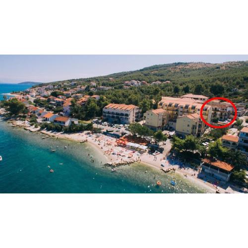 Apartments by the sea Arbanija, Ciovo - 17332