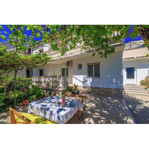 Apartments by the sea Banjol, Rab - 23095