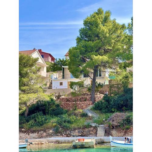 Apartments by the sea Basina, Hvar - 24120