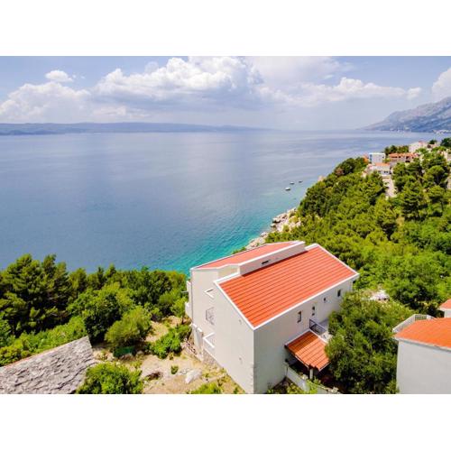 Apartments by the sea Brela, Makarska - 24541