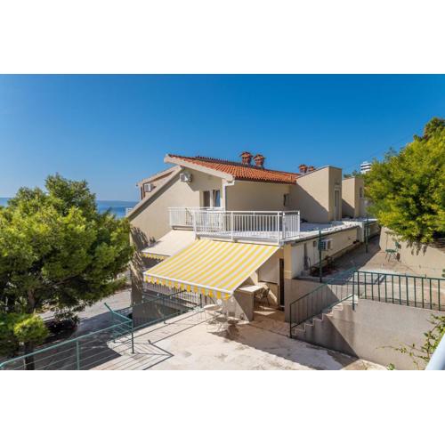 Apartments by the sea Duce, Omis - 946