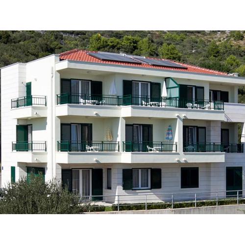 Apartments by the sea Igrane, Makarska - 17292