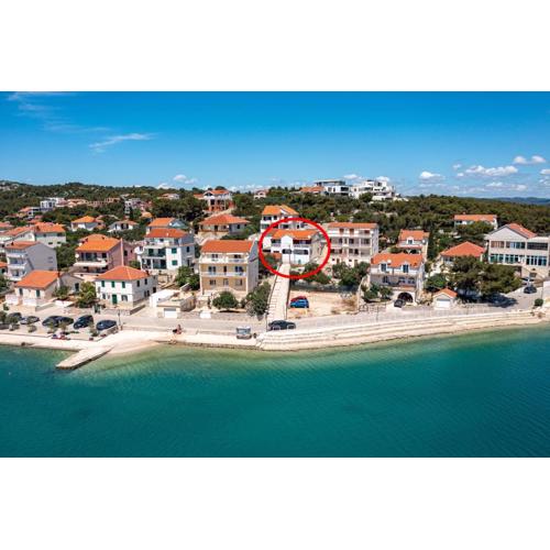 Apartments by the sea Jezera, Murter - 23192