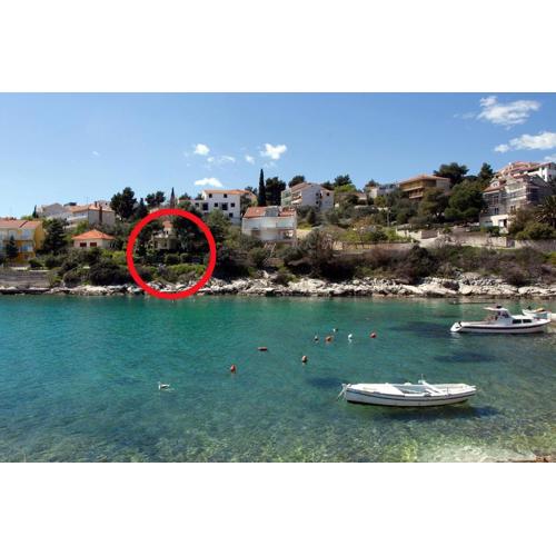 Apartments by the sea Mavarstica, Ciovo - 9432