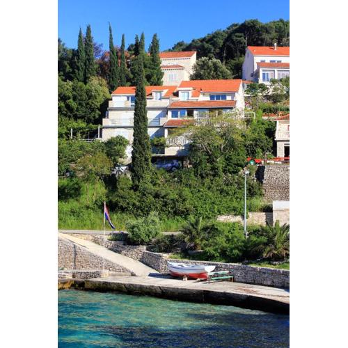 Apartments by the sea Medvinjak, Korcula - 4439