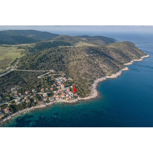 Apartments by the sea Milna, Vis - 8946