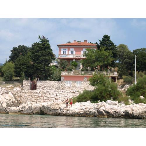 Apartments by the sea Novi Vinodolski - 12322