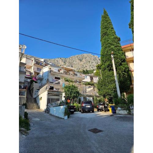 Apartments by the sea Omis - 21590