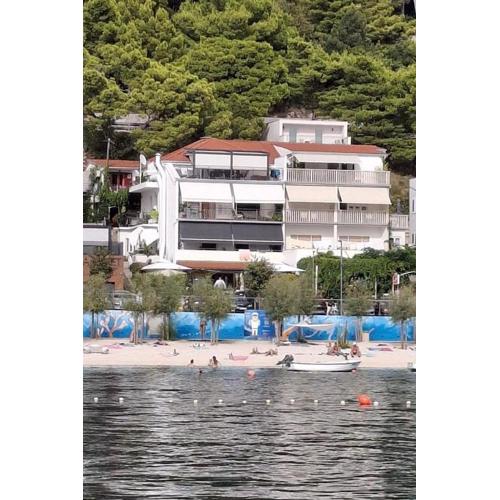 Apartments by the sea Omis - 23612