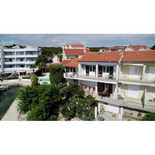 Apartments by the sea Petrcane, Zadar - 21595