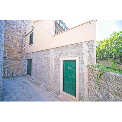 Apartments by the sea Postira, Brac - 22030