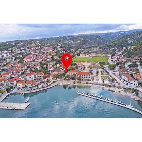 Apartments by the sea Postira, Brac - 22158