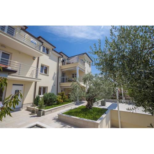 Apartments by the sea Selce, Crikvenica - 5367