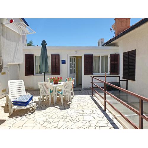 Apartments by the sea Silo, Krk - 18755