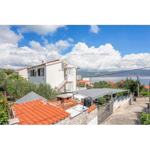 Apartments by the sea Slatine, Ciovo - 6000