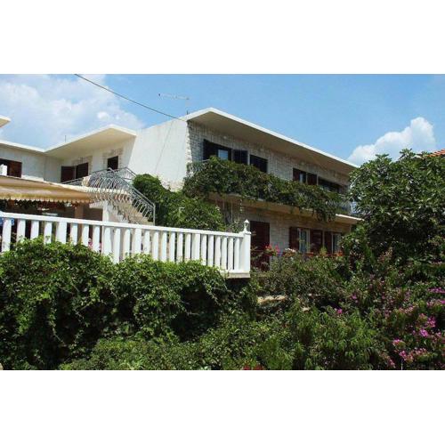 Apartments by the sea Sucuraj, Hvar - 578