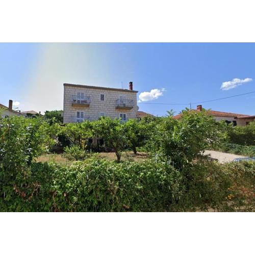 Apartments by the sea Sutivan, Brac - 23920