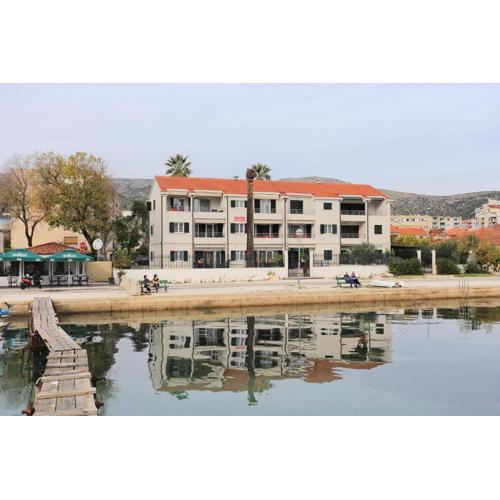 Apartments by the sea Trogir - 16211