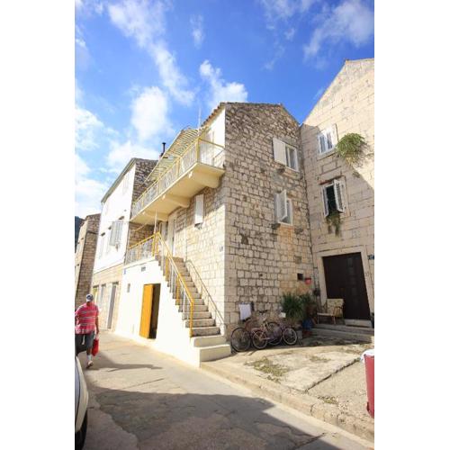 Apartments by the sea Vis - 2477