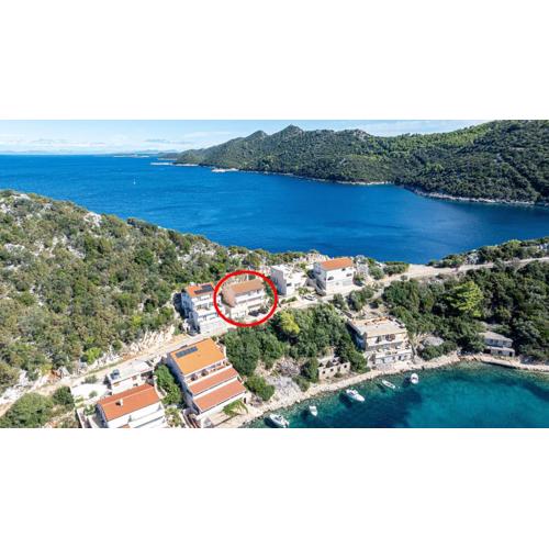 Apartments by the sea Zaklopatica, Lastovo - 12452