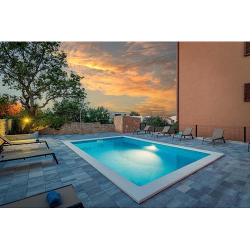 Apartments Cesare 2 with Shared Pool
