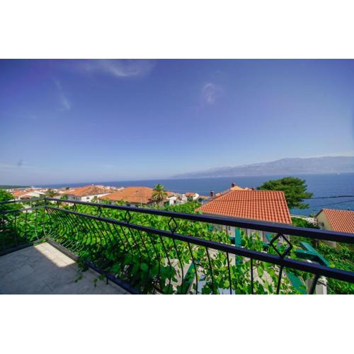 Apartments Čibu with sea view