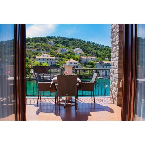 Apartments Daira