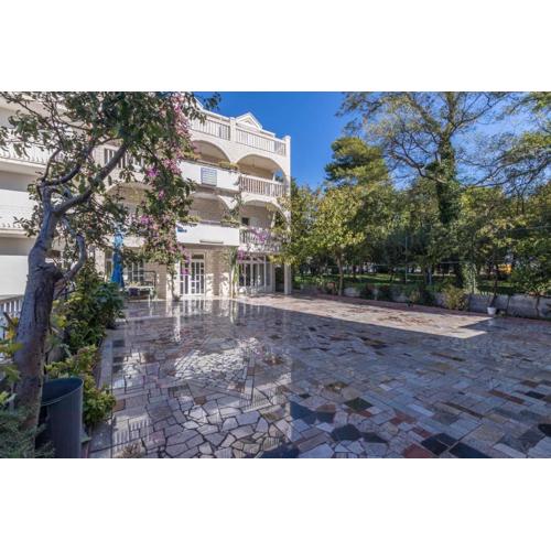Apartments Dino