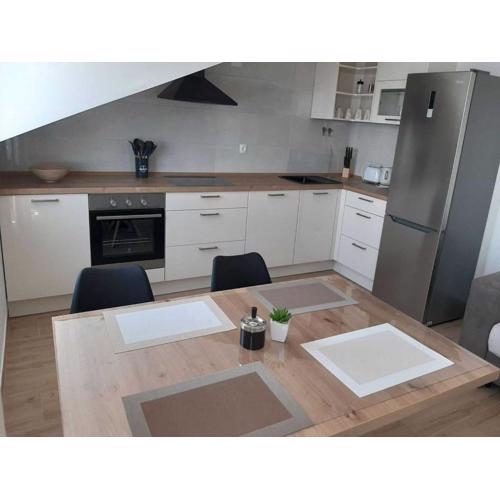 Apartments Dobrila - Superior Two Bedroom Apartment with Terrace and sea view - B2