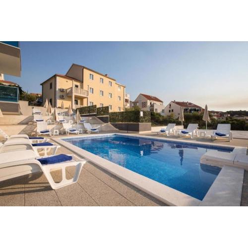 Apartments Dragan