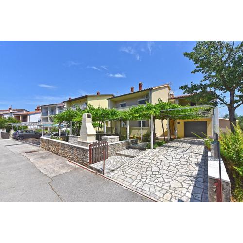 Apartments Dragica 929