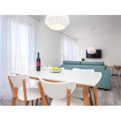 Apartments Dva Galeba - One Bedroom Apartment with Sea View 105