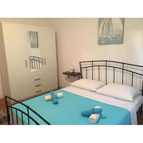 Apartments Eliva