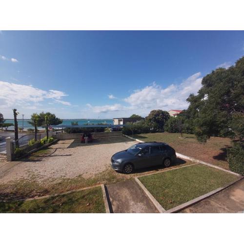 Apartments Elvir Vrsi