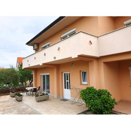 Apartments Elvira