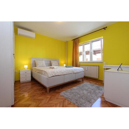 Apartments Folo