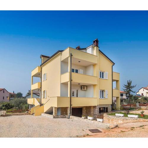Apartments Goltes